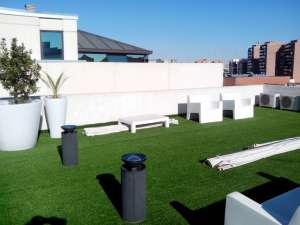 cesped-artificial-madrid-oficinas-4